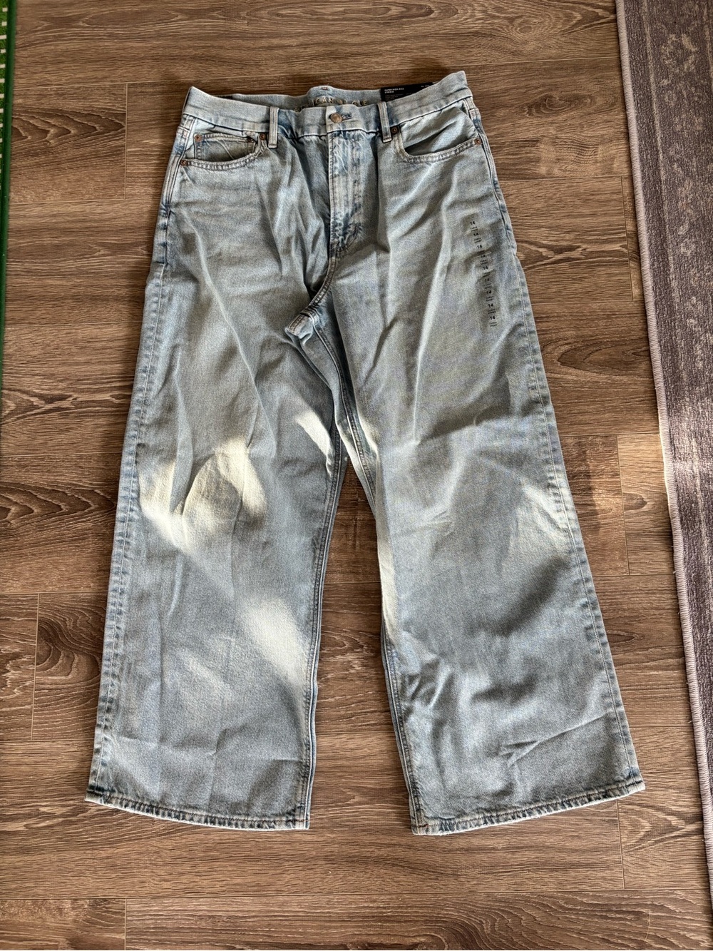 Women’s Curvy Baggy Straight Super High-Rise Light Blue Denim Jean